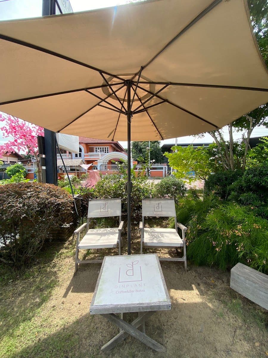 KIM Cafe and Restaurant image 2