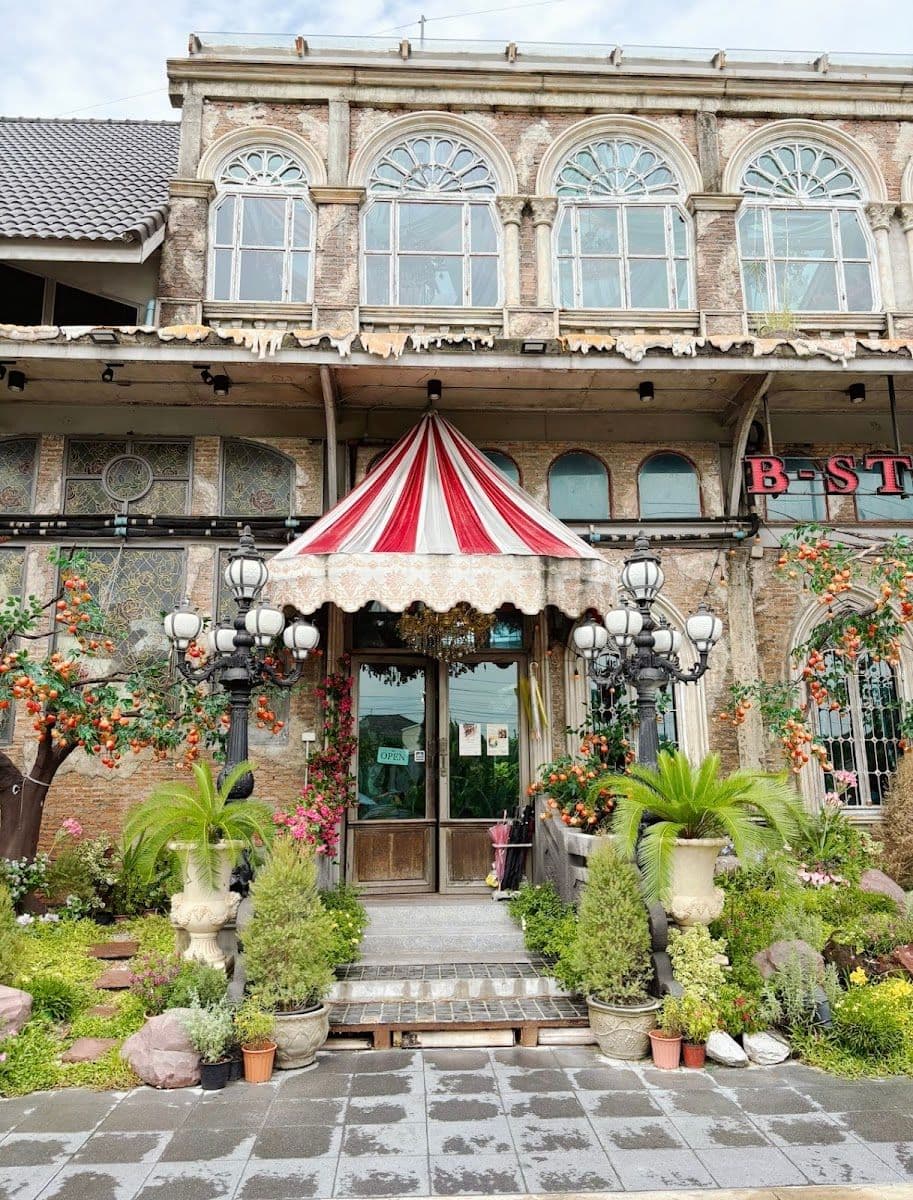 B-Story Garden Cafe & Restaurants gallery 6