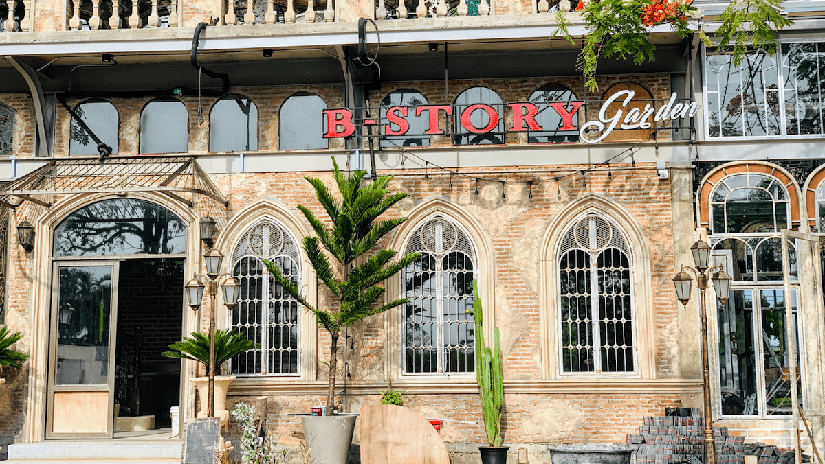 B-Story Garden Cafe & Restaurants image 3