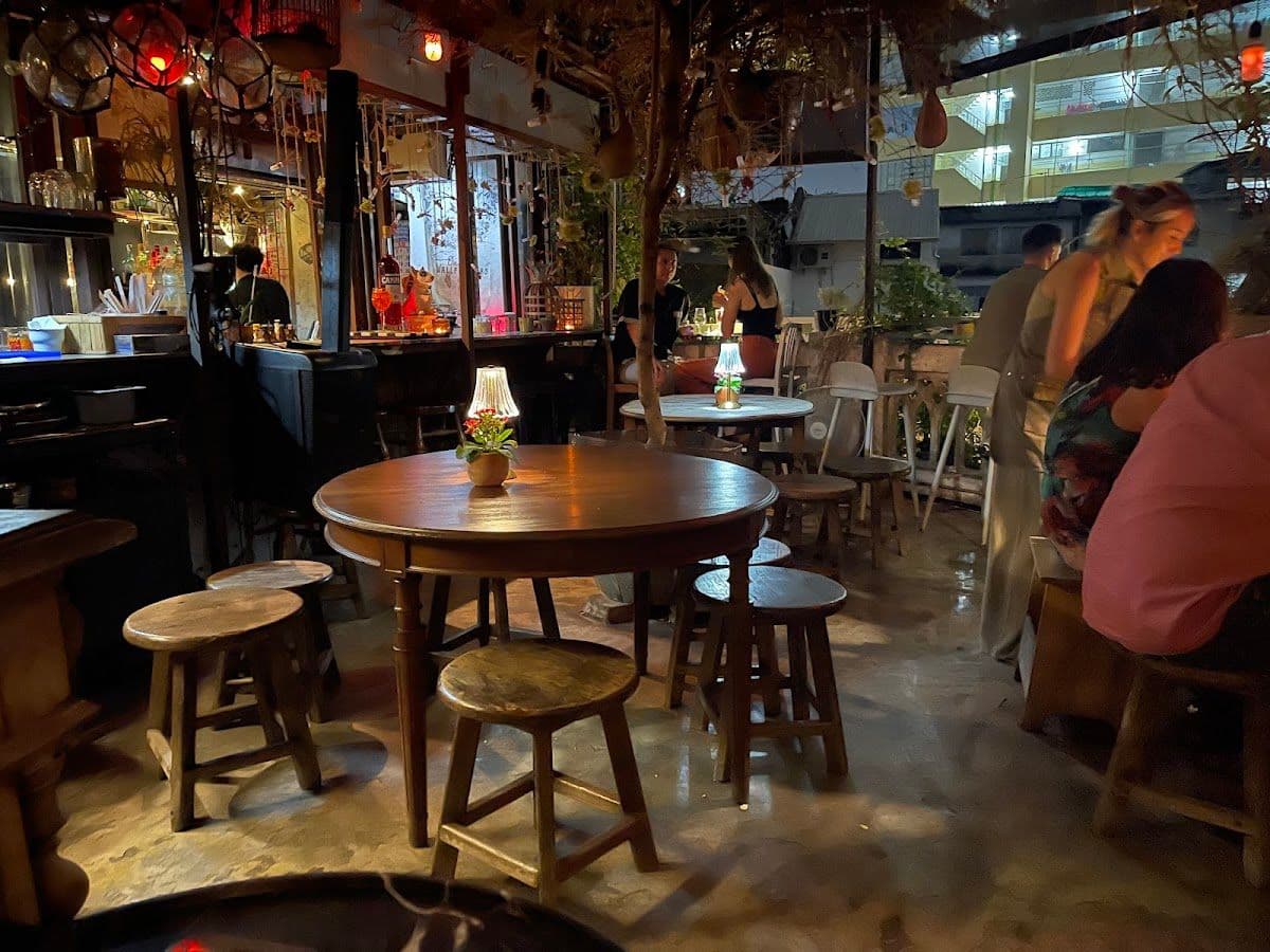 Wallflowers Cafe gallery 8
