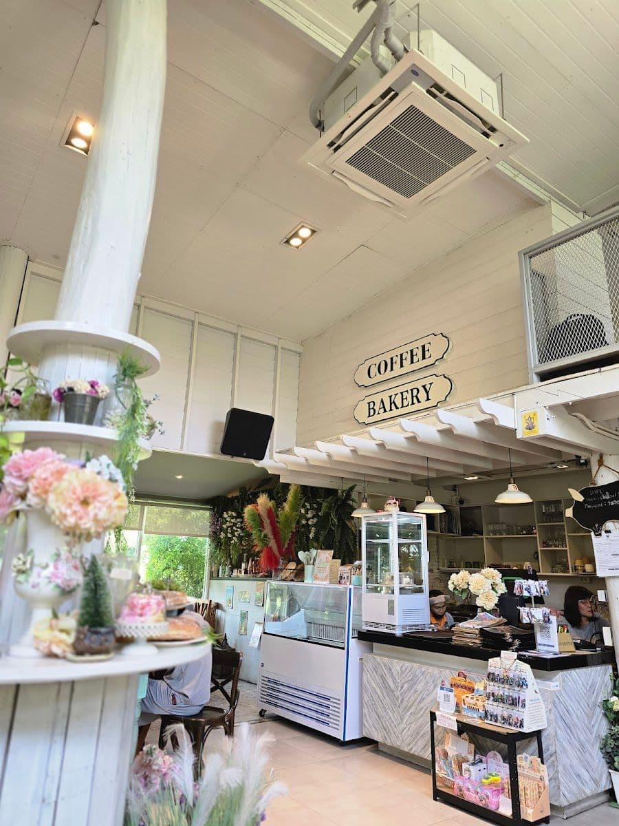 Chill out farm & cafe