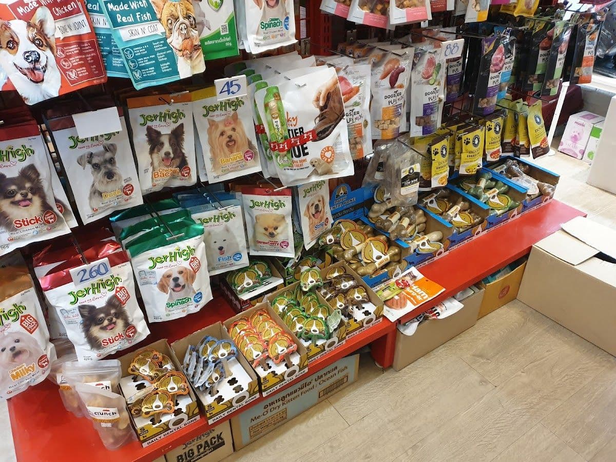 The Pets Zoo Silom gallery 8