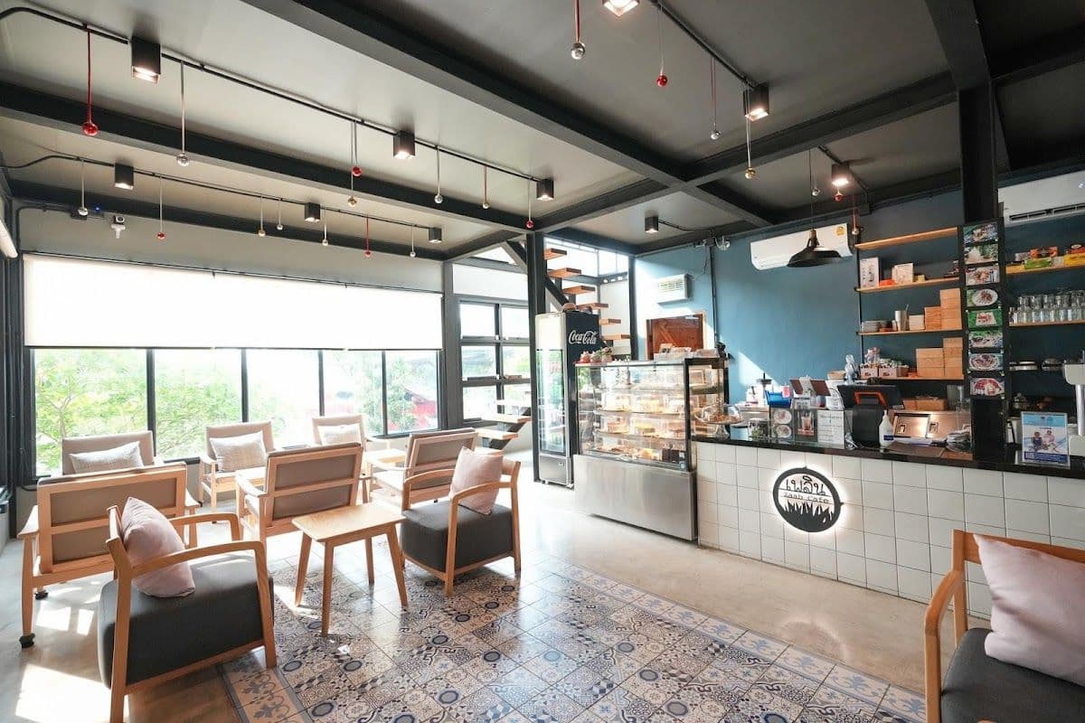 Plern Zaab Cafe image 2