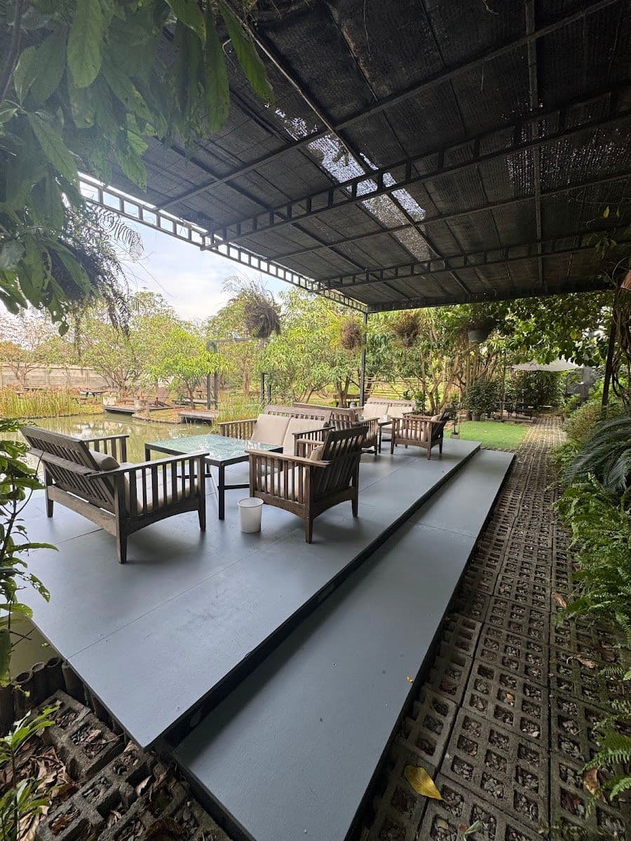 Plern Zaab Cafe image 3
