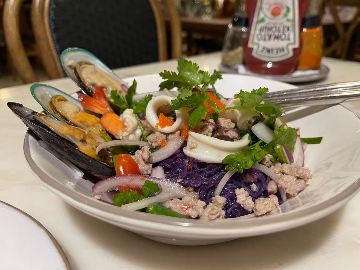 AKART Bistro & Bar gallery 5