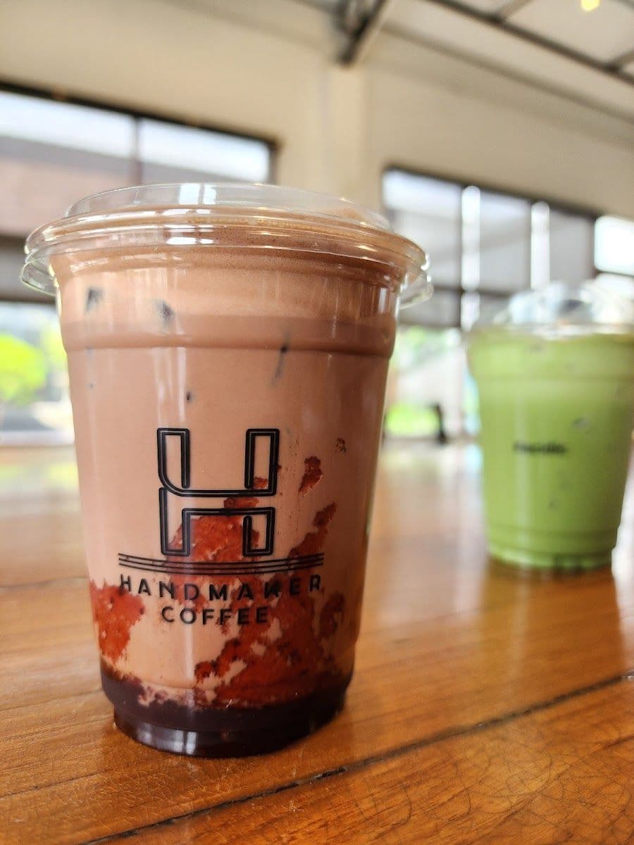 Handmaker Coffee & Co. gallery 6