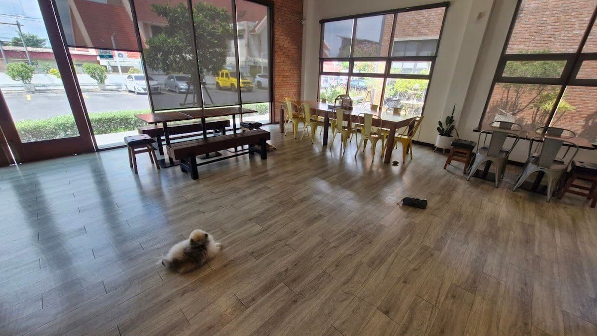 Handmaker Coffee & Co. image 3